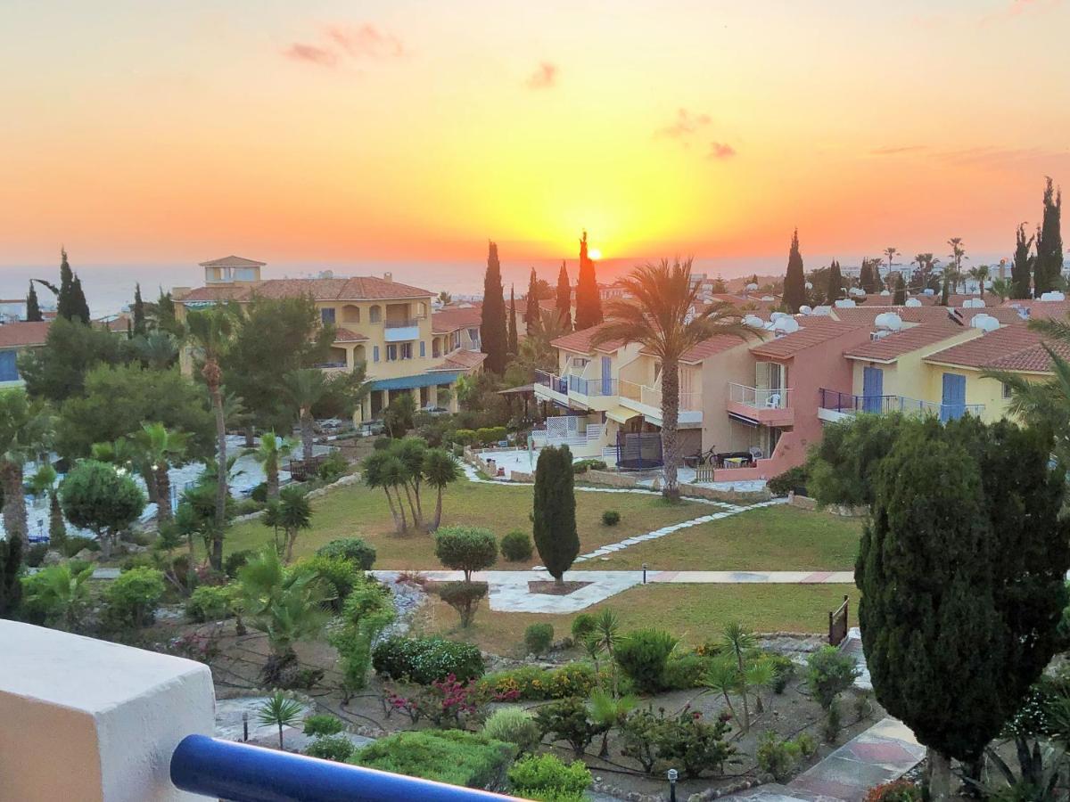 Regina Gardens, Phase 1 Apartment Paphos Bagian luar foto
