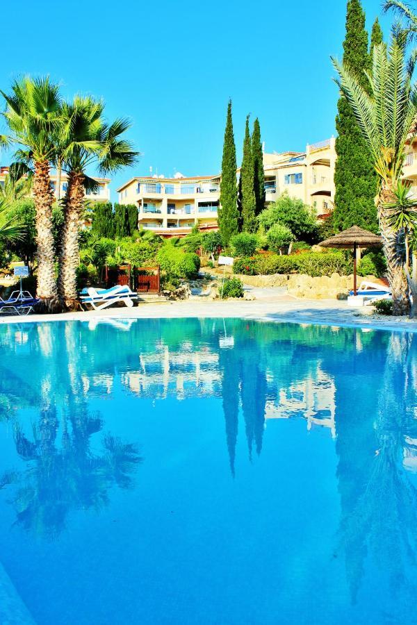 Regina Gardens, Phase 1 Apartment Paphos Bagian luar foto